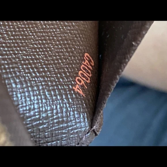 LOUIS VUITTON Tresor wallet - Picture 5 of 14